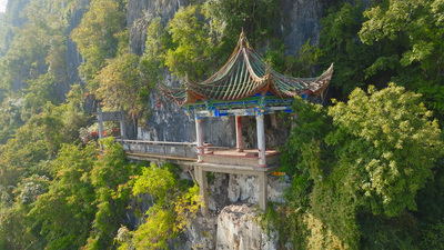 个人商用，云南省文山壮族苗族自治州文山市三元洞亭子航拍，视频素材