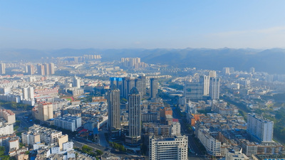 个人商用，云南省文山壮族苗族自治州文山市盛禾钻石广场航拍，视频素材